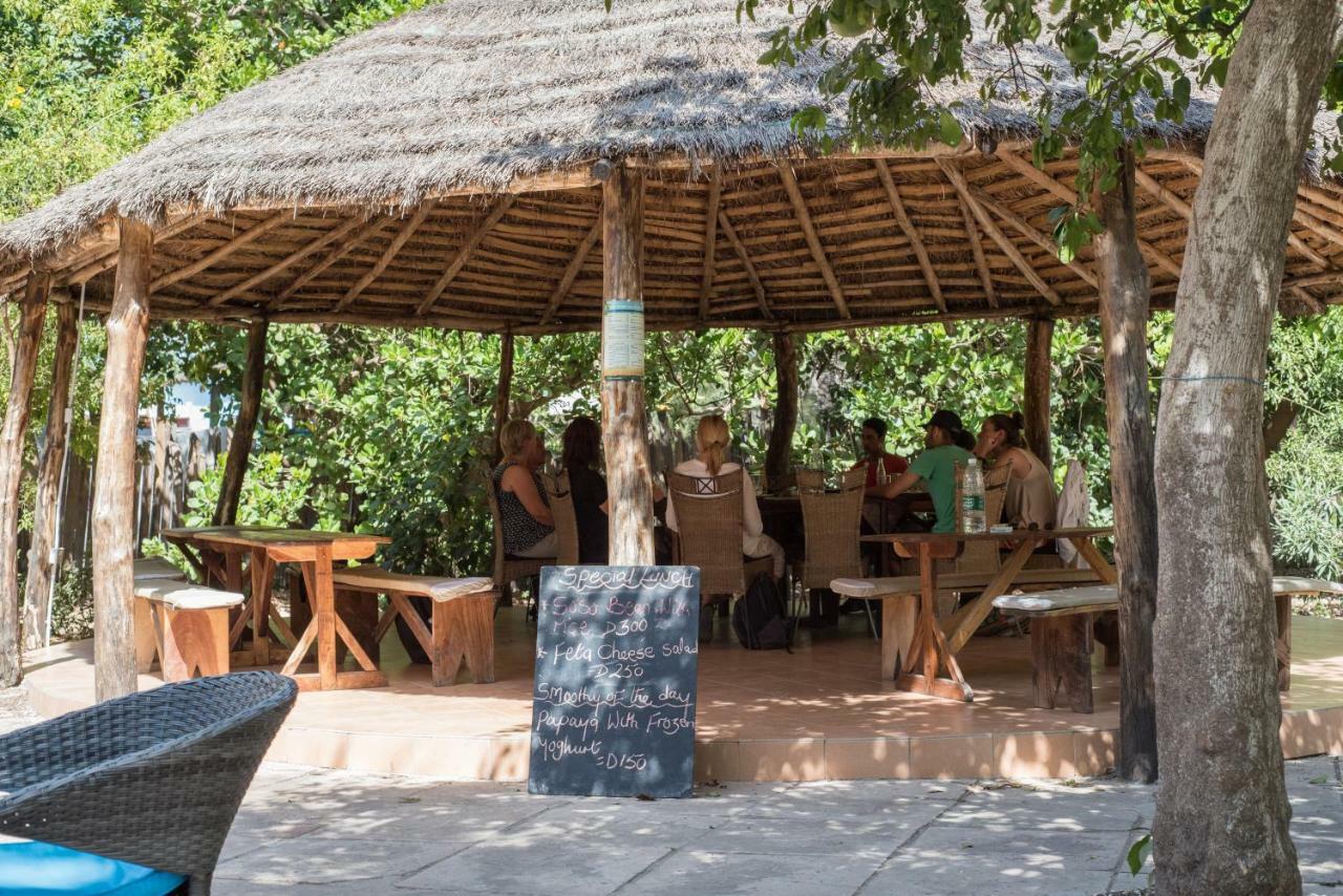 Footsteps Eco-Lodge Gunjur Exterior photo
